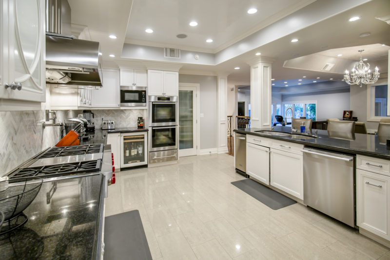 3500-Dixie-Canyon-Pl-16