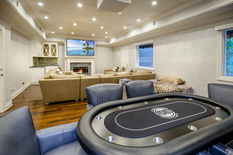 3500-Dixie-Canyon-Pl-19