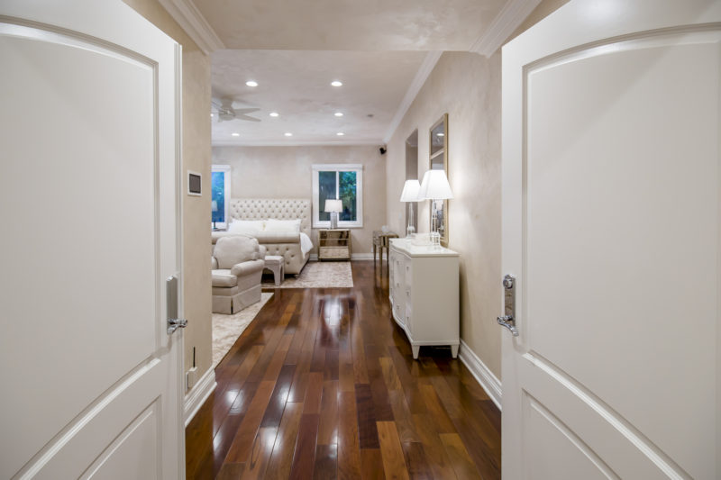 3500-Dixie-Canyon-Pl-30