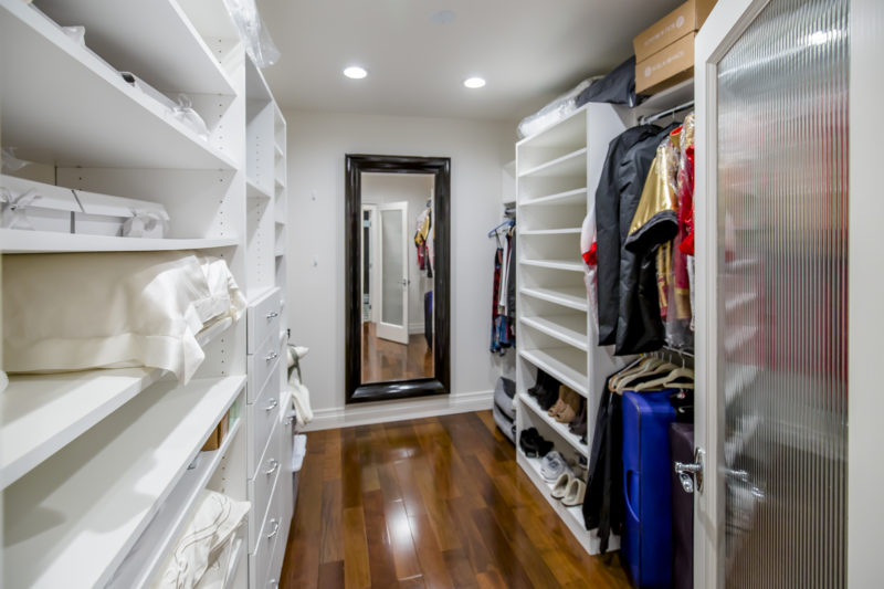 3500-Dixie-Canyon-Pl-35