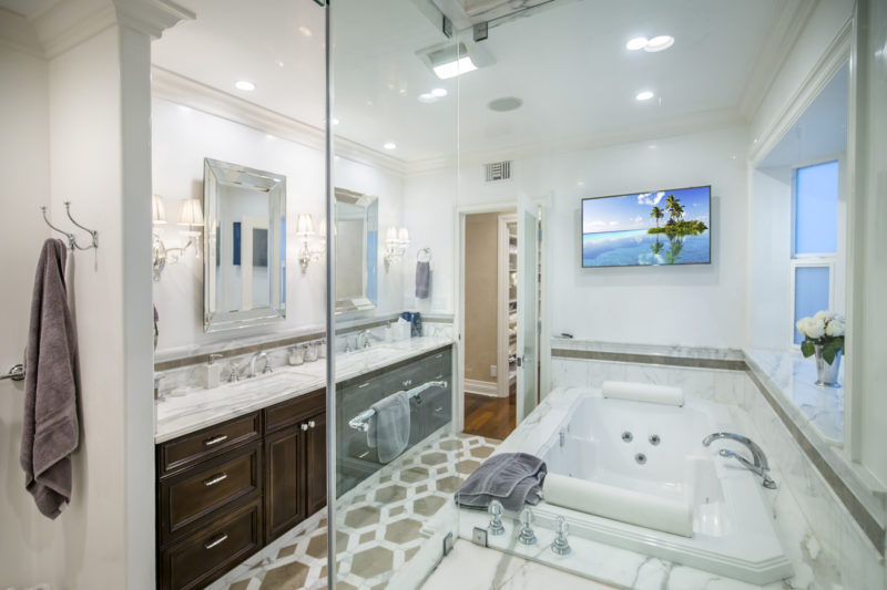 3500-Dixie-Canyon-Pl-39