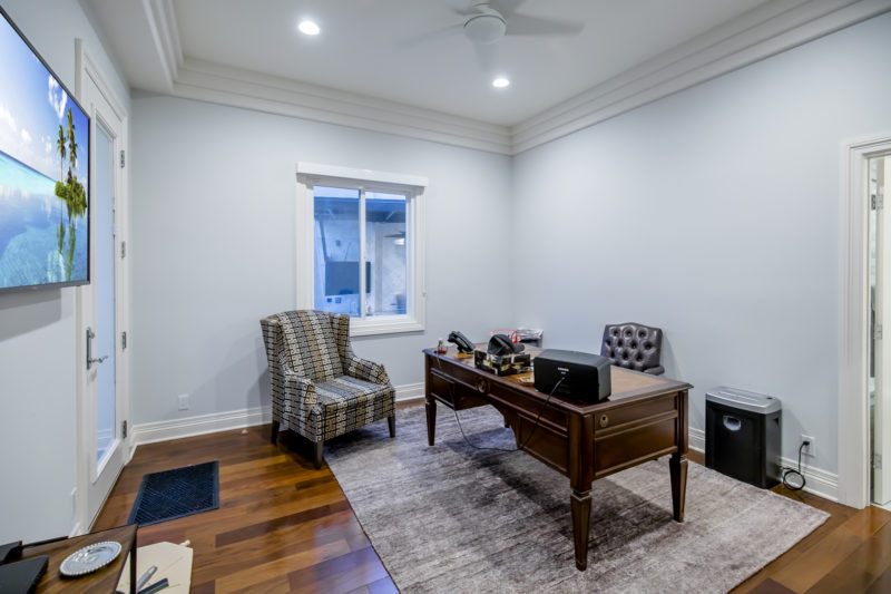 3500-Dixie-Canyon-Pl-42