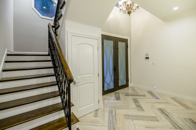 3500-Dixie-Canyon-Pl-43