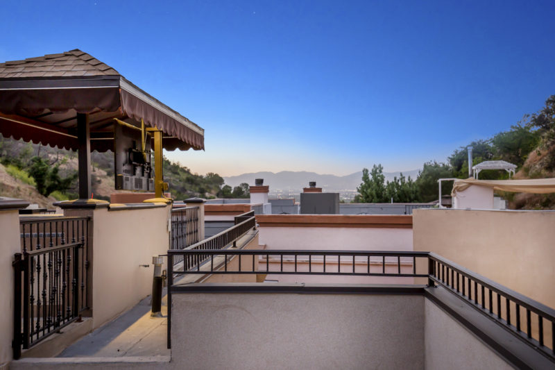 3500-Dixie-Canyon-Pl-49
