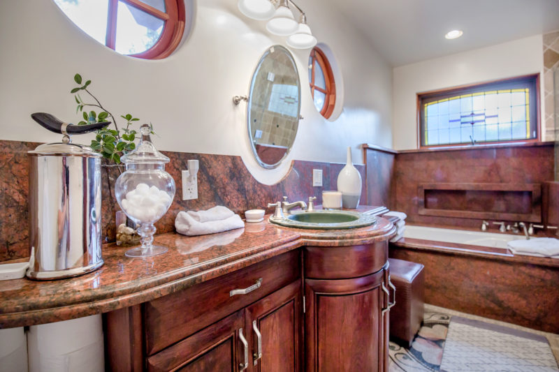 2227 Fern Dell-32