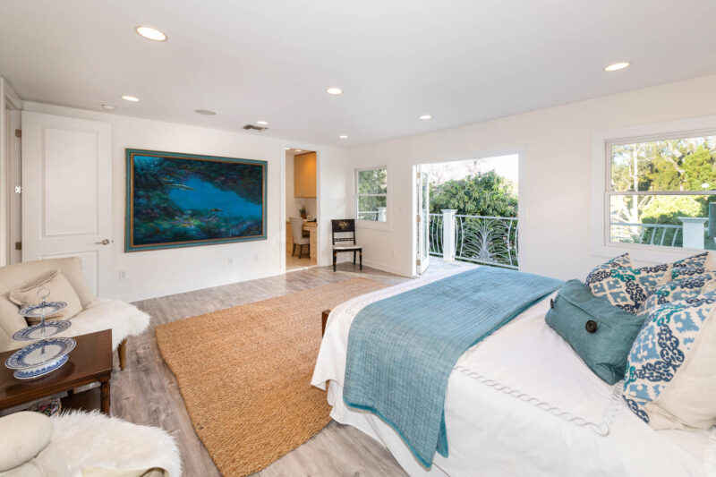 948 Thayer Ave 12