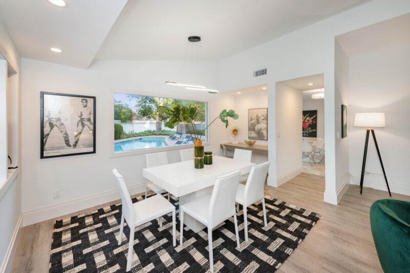 20213 Oxnard St (5)