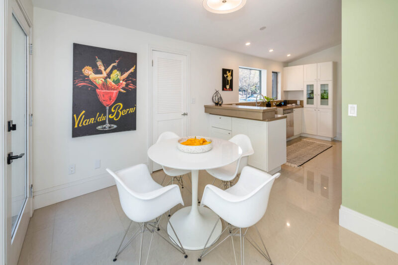 20213 Oxnard St (9)