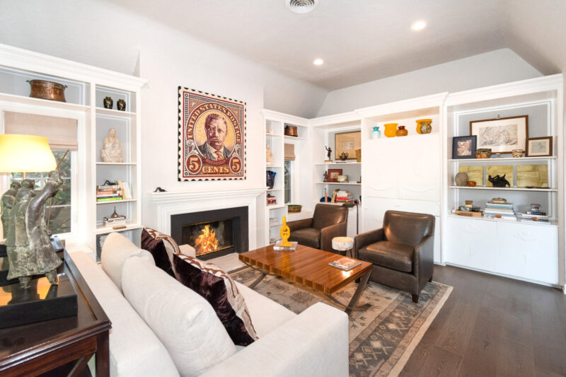 9024 Dorrington Ave 6