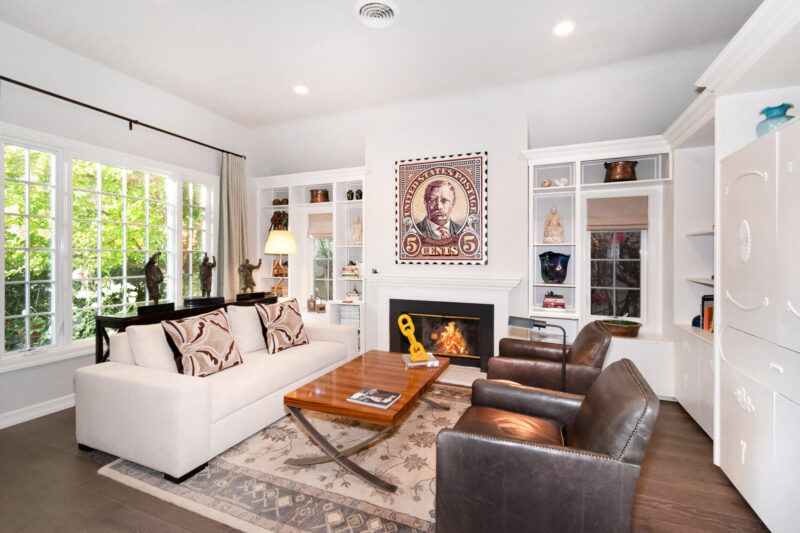9024 Dorrington Ave 8