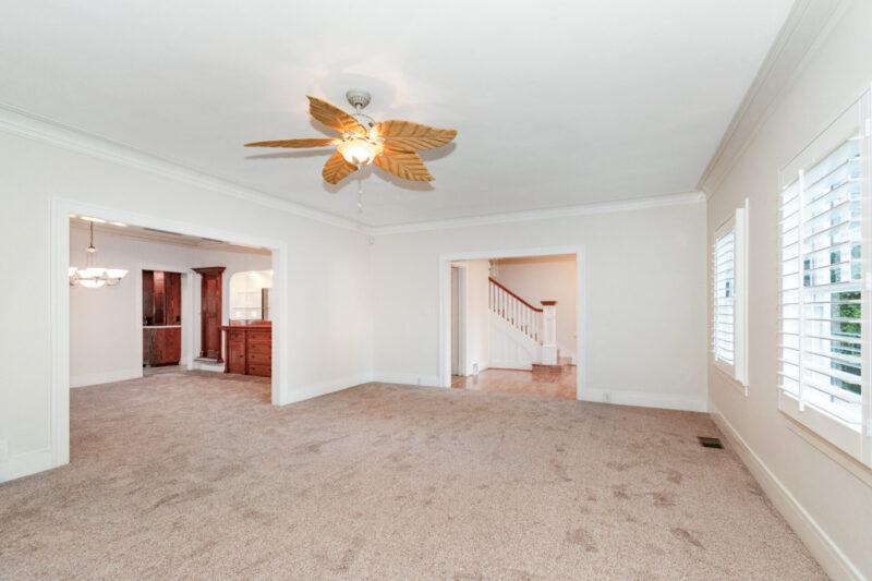 1445 N Genesee Ave 10