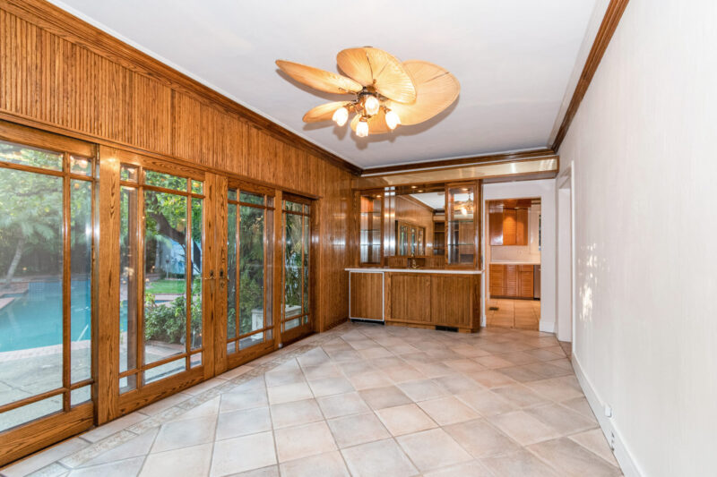 1445 N Genesee Ave 16