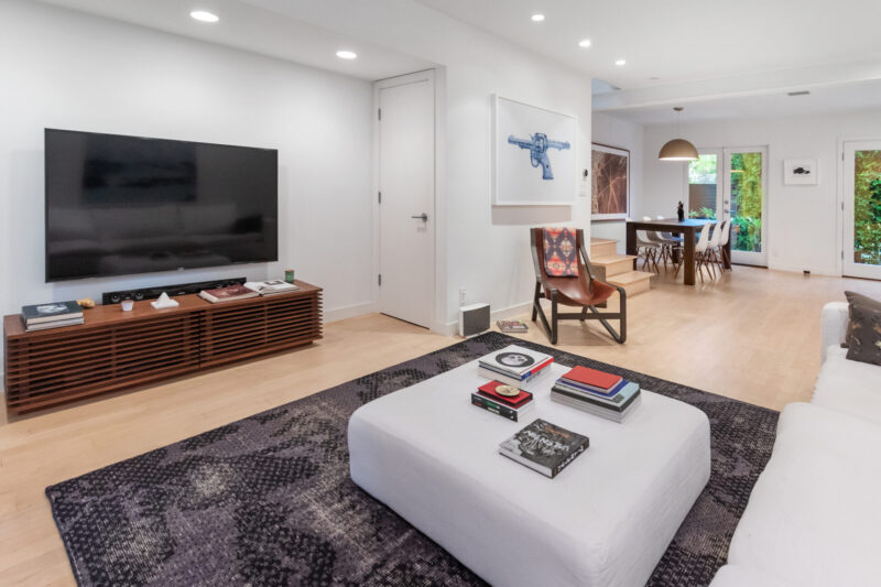 2417 McKinley Ave 10
