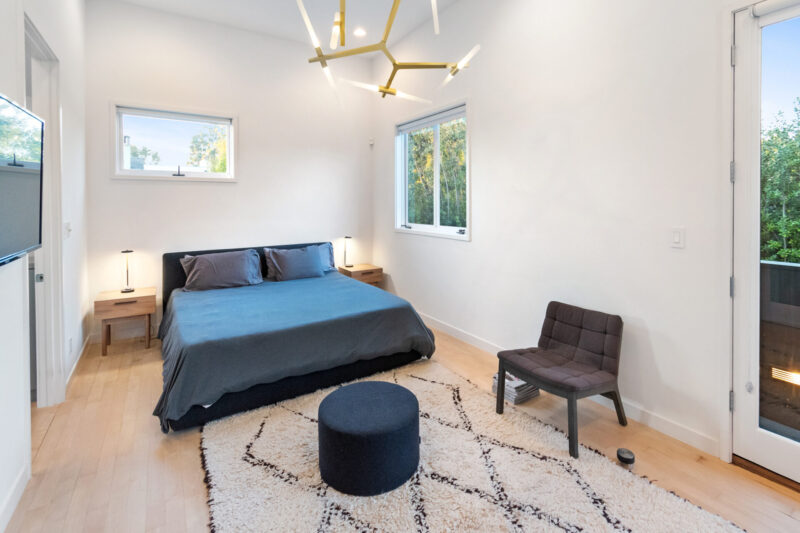 2417 McKinley Ave 13