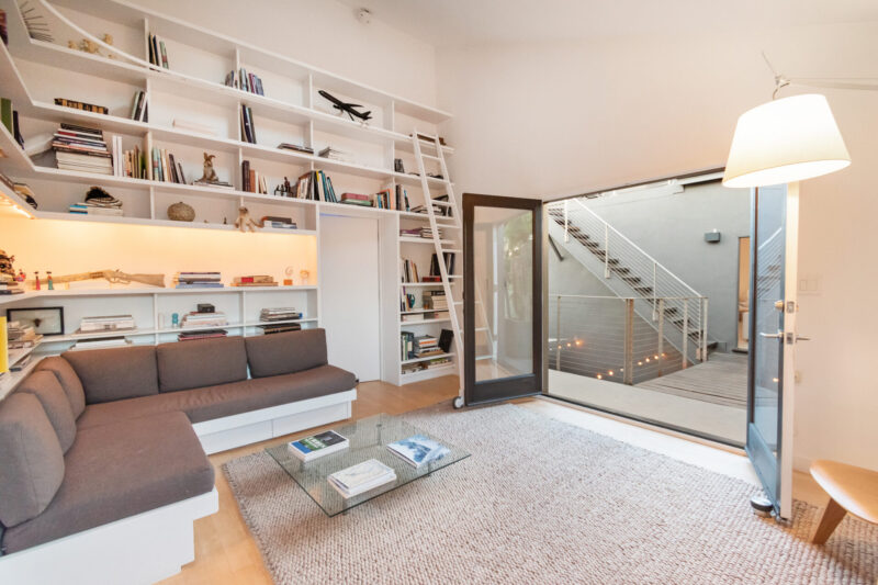 2417 McKinley Ave 17