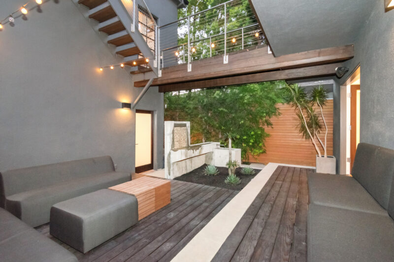 2417 McKinley Ave 22