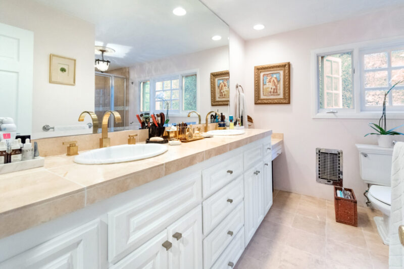 26-2451 Coldwater Canyon Dr