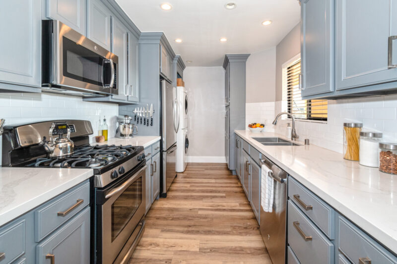 11816 Gorham #212 8