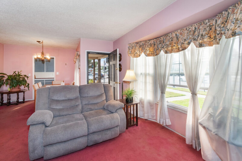 12020 Ocean Park Blvd 4