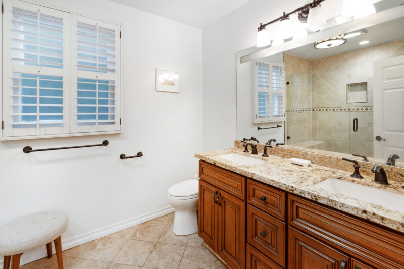 26 N Martel Ave 14