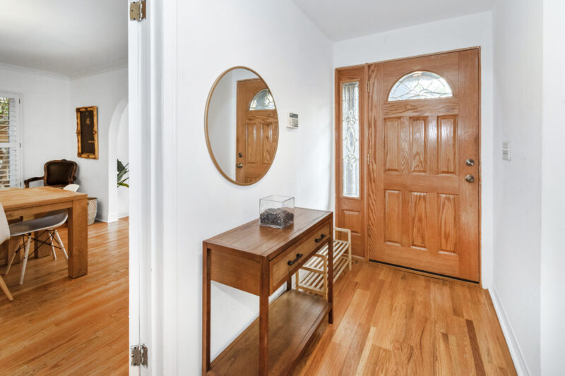 26 N Martel Ave 6