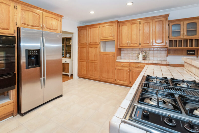 26 N Martel Ave 9