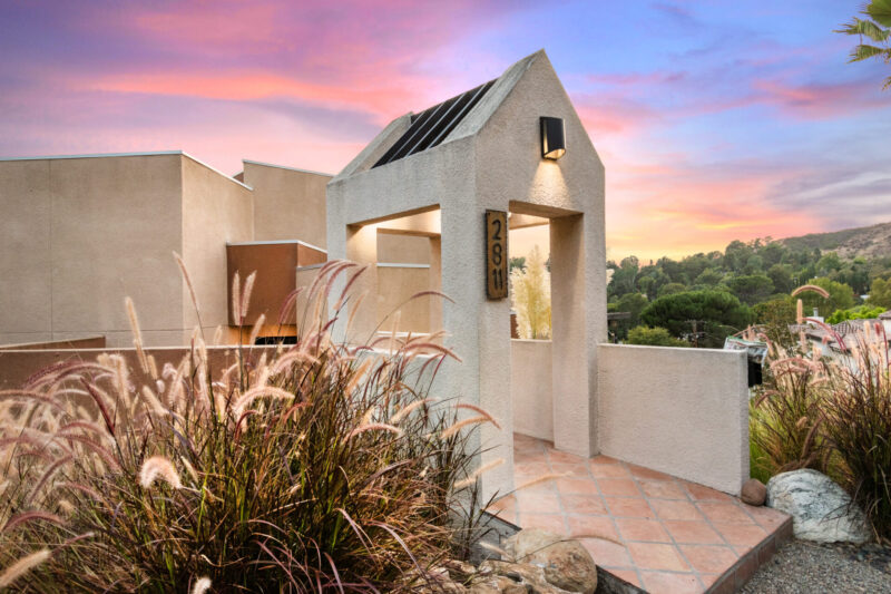 2811 La Cuesta Dr 1