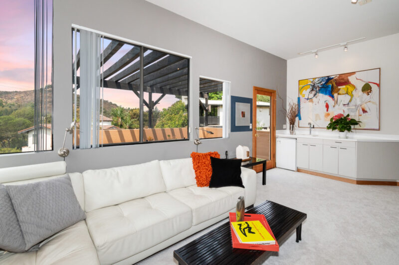 2811 La Cuesta Dr 11