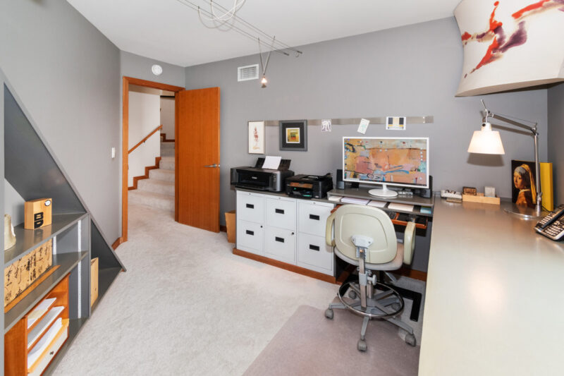 2811 La Cuesta Dr 25