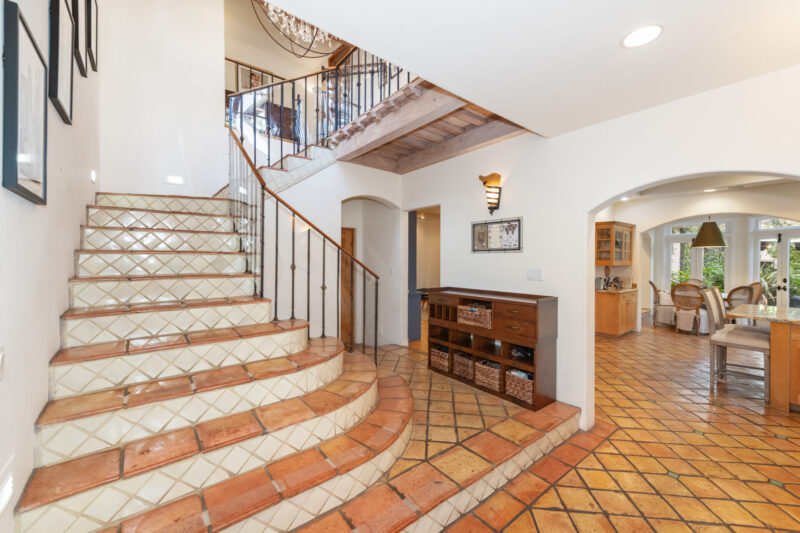 703 12Th St -43