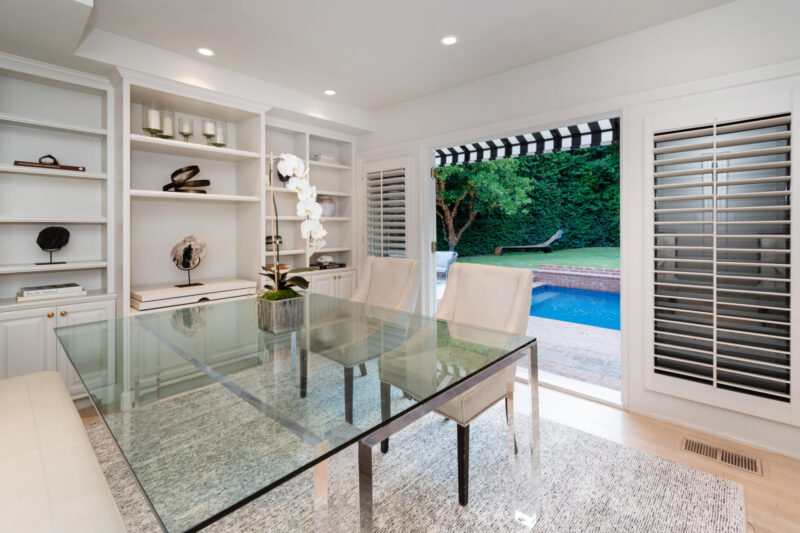 1277 Sunset Plaza Dr 15