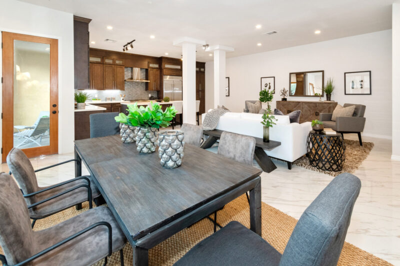 2566 E Chevy Chase 8
