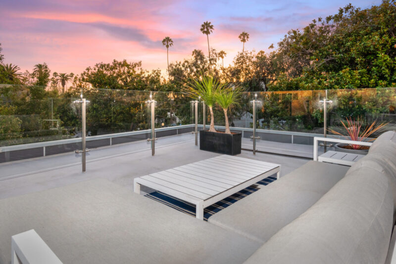 614 California Ave 12