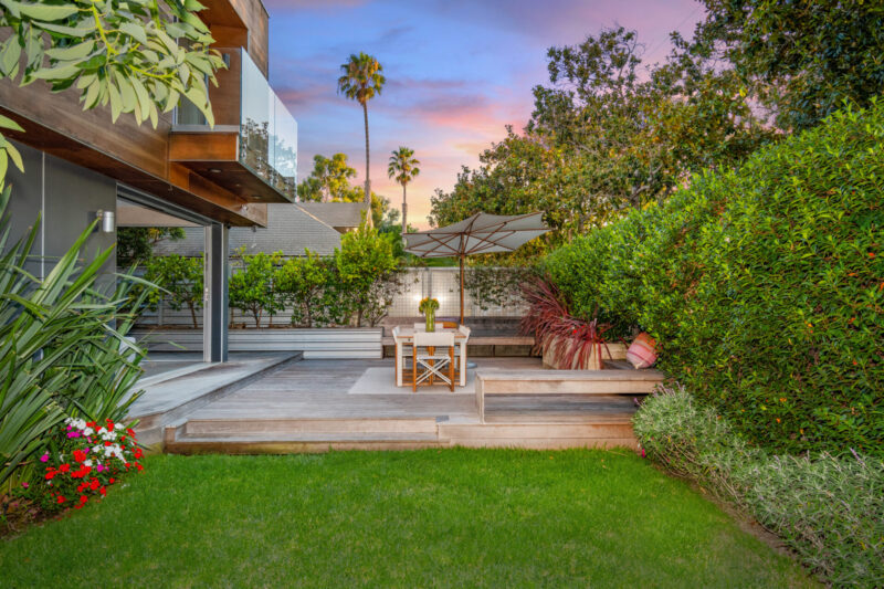 614 California Ave 33