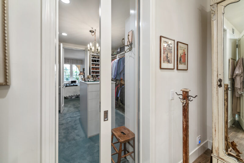 11500 San Vicente Blvd #216 22