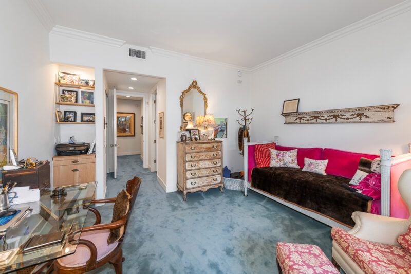 11500 San Vicente Blvd #216 27