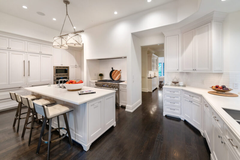 8 Oakmont Dr 24