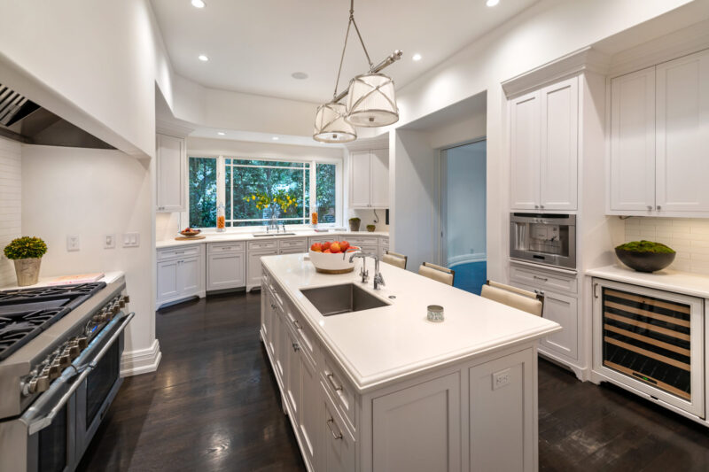 8 Oakmont Dr 27