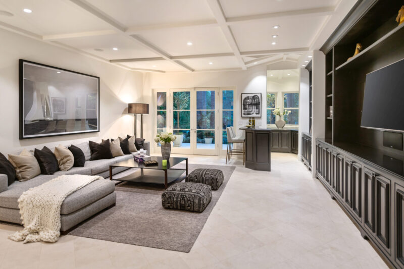 8 Oakmont Dr 30