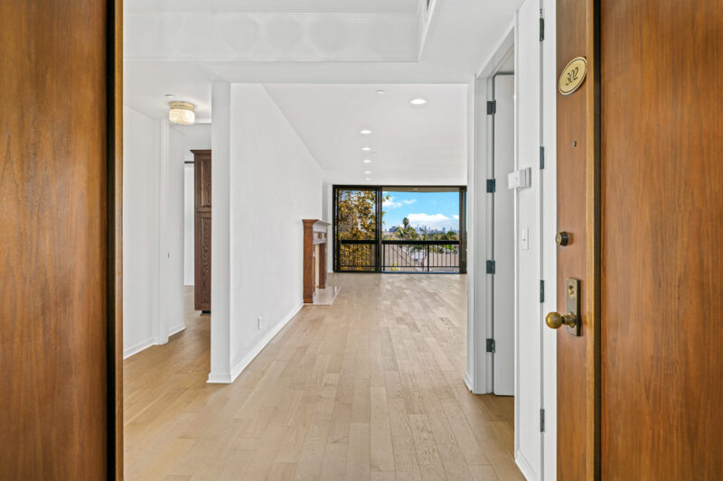 135 S McCarty Dr #302 (14 of 57)