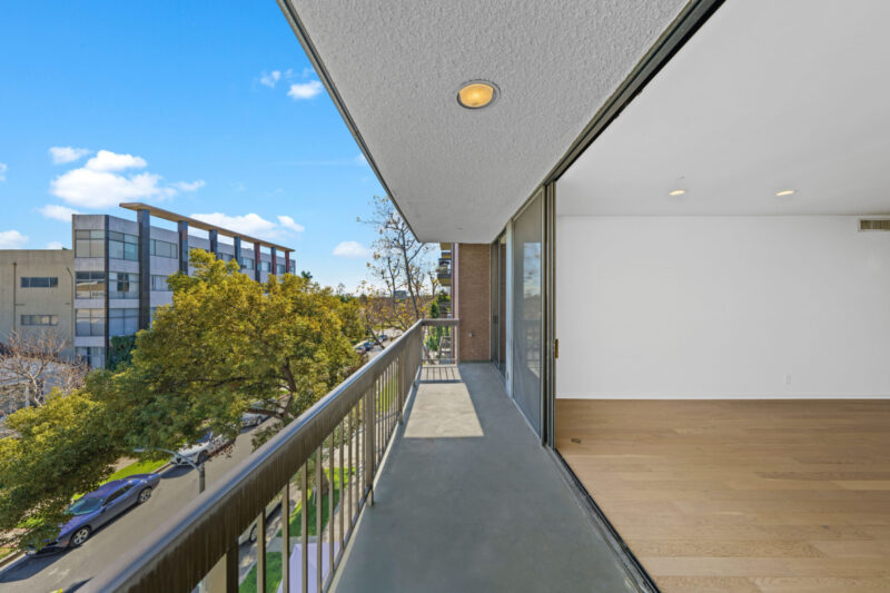 135 S McCarty Dr #302 (30 of 57)