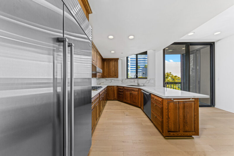 135 S McCarty Dr #302 (33 of 57)