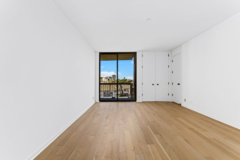 135 S McCarty Dr #302 (48 of 57)