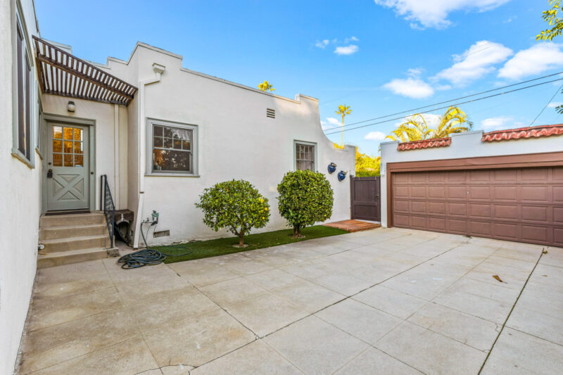 1408 N Genesee Ave (54 of 79)