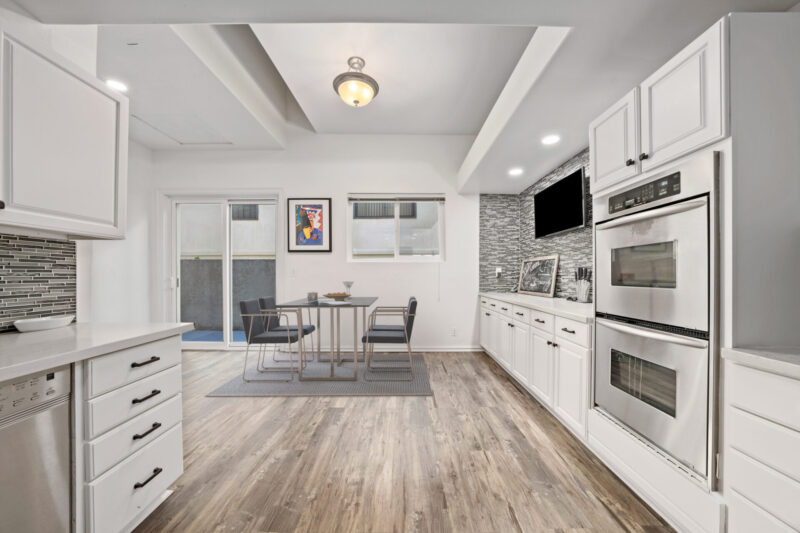 3516 Dixie Canyon Pl 4