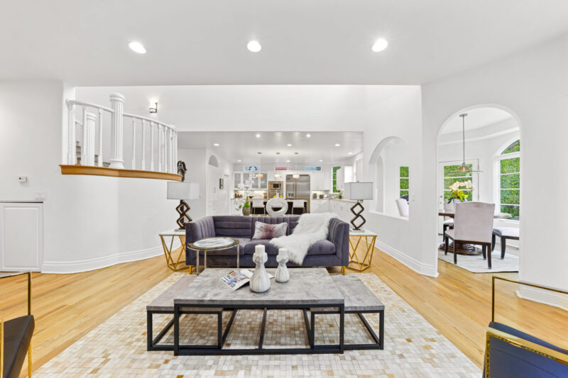 333 22nd St 44