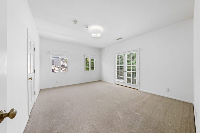 560 Euclid St 47